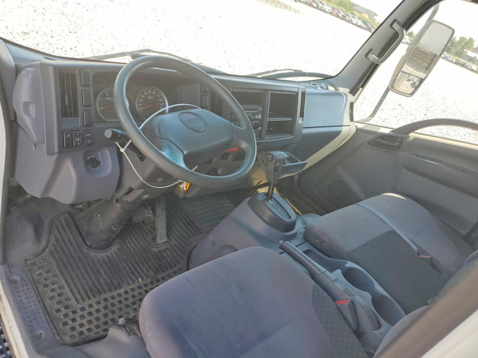 Isuzu NRR BOX TRUCK 2015 — Copart