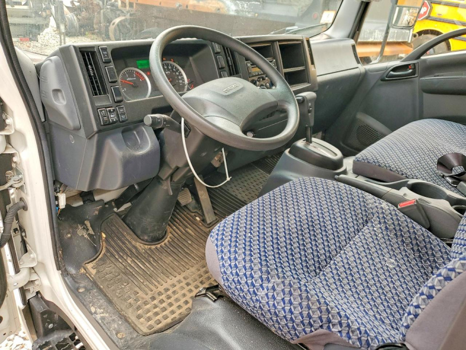 Isuzu NRR BOX TRUCK 2023 — Copart