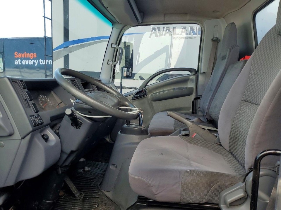 Isuzu NRR BOX TRUCK 2009 — Copart