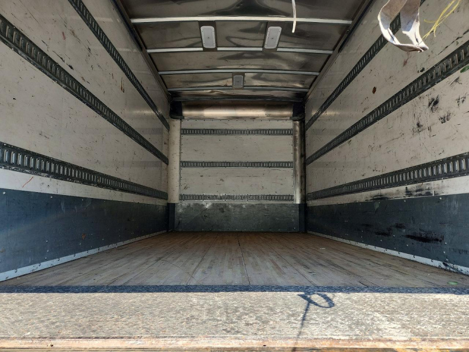 Isuzu NRR BOX TRUCK 2020 — Copart