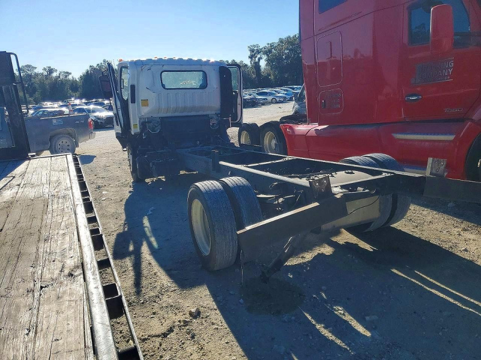 Isuzu NRR 2023 — Copart