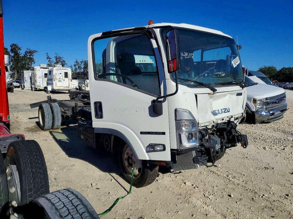 Isuzu NRR 2023 — Copart