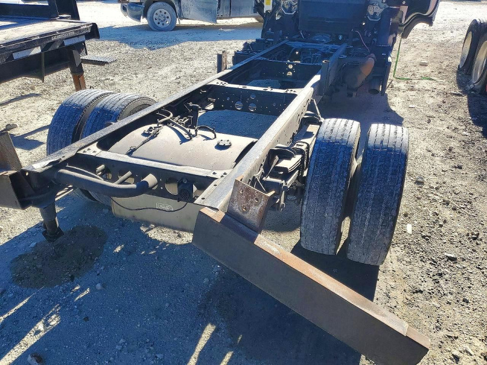Isuzu NRR 2023 — Copart