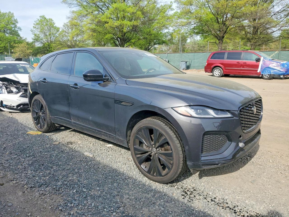 Jaguar F-PACE 2025 — Copart