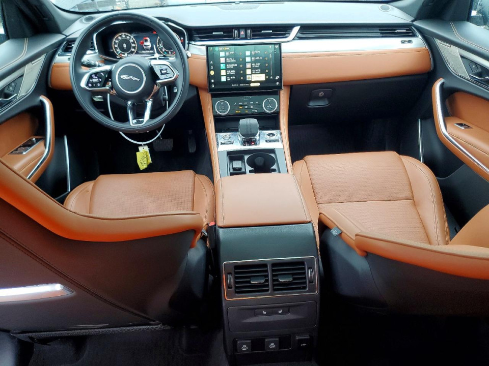 Jaguar F-PACE 2025 — Copart
