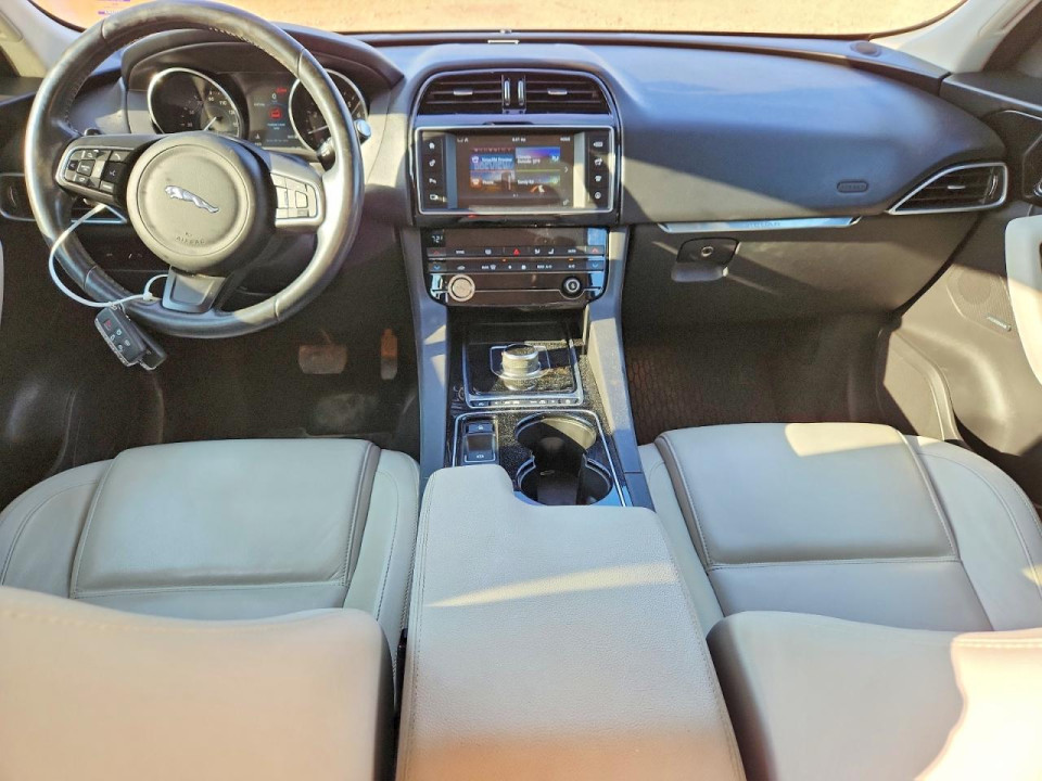 Jaguar F-PACE 2017 — Copart