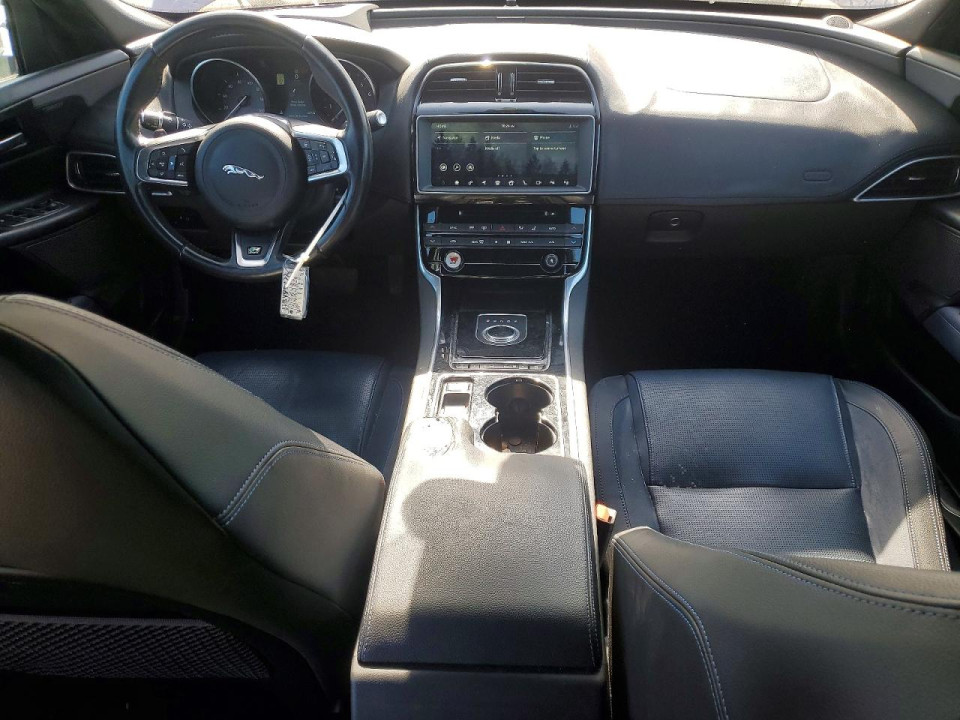 Jaguar XE 2017 — Copart