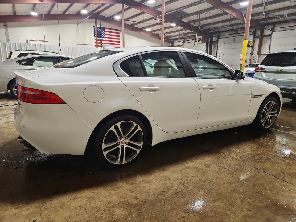 Jaguar XE 2017 — Copart