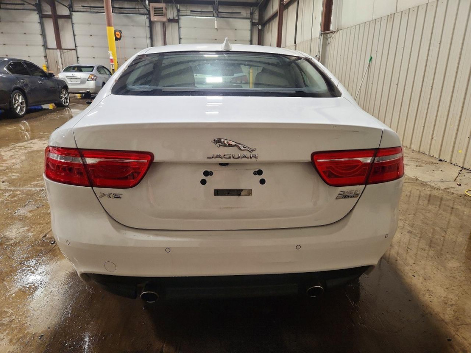 Jaguar XE 2017 — Copart