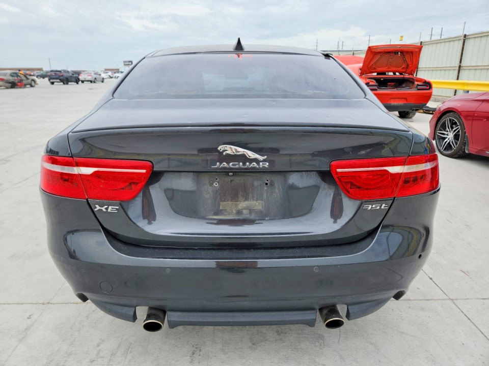 Jaguar XE 2017 — Copart