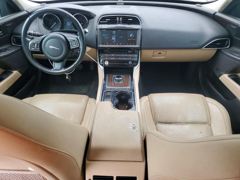 Jaguar XE 2017 — Copart