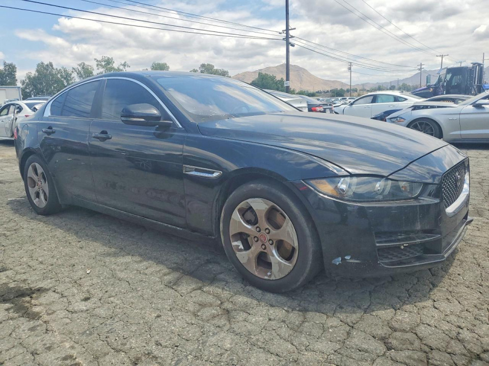 Jaguar XE 2017 — Copart