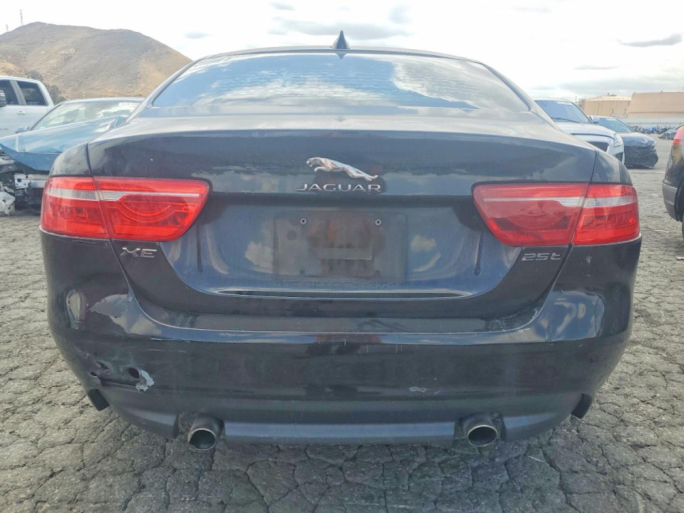 Jaguar XE 2017 — Copart