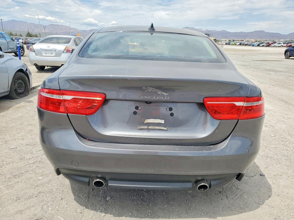 Jaguar XE 2017 — Copart