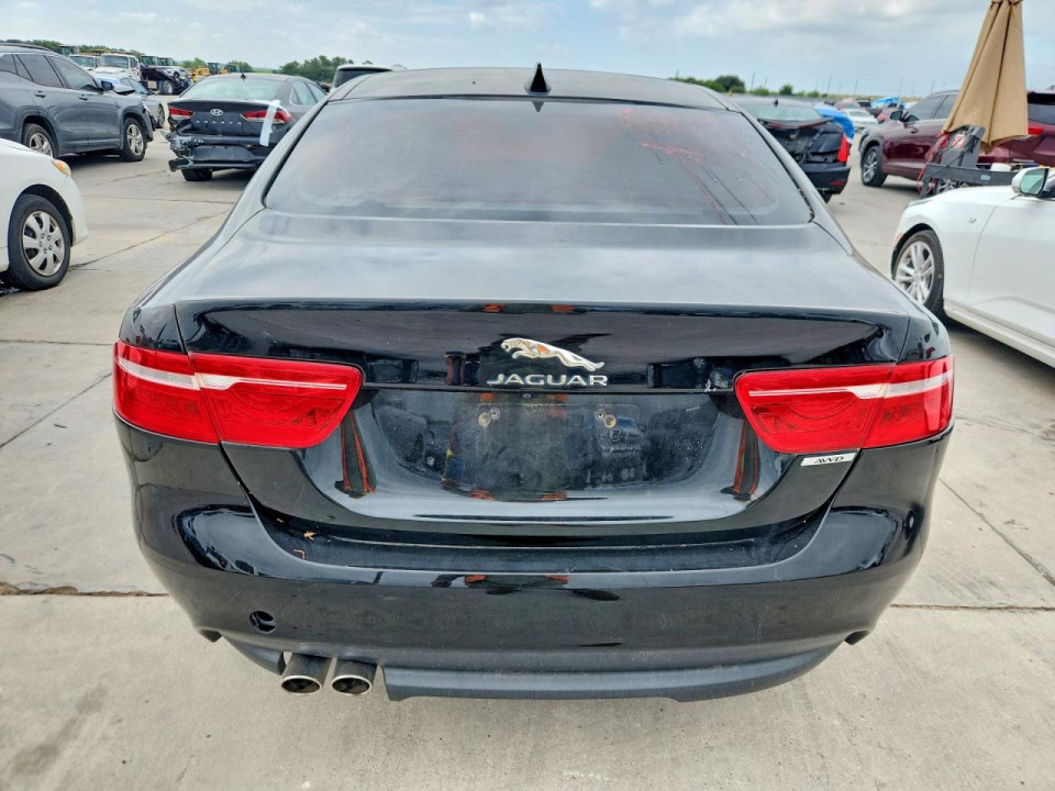 Jaguar XE 2017 — Copart