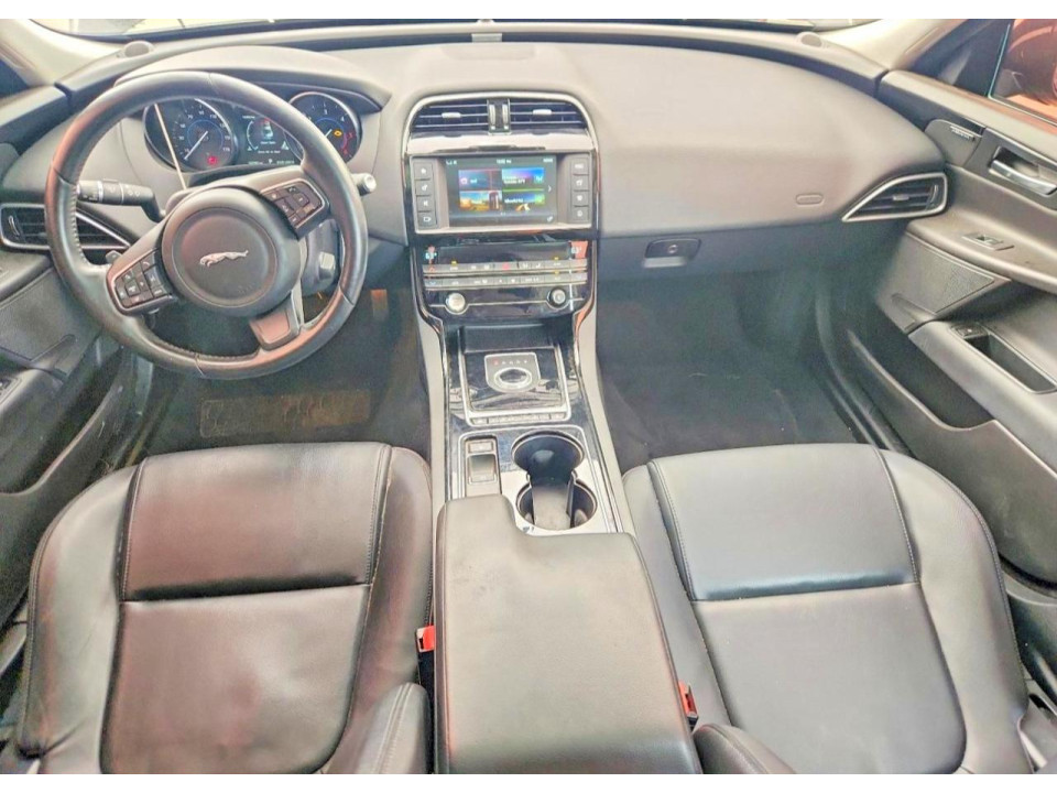 Jaguar XE 2017 — Copart