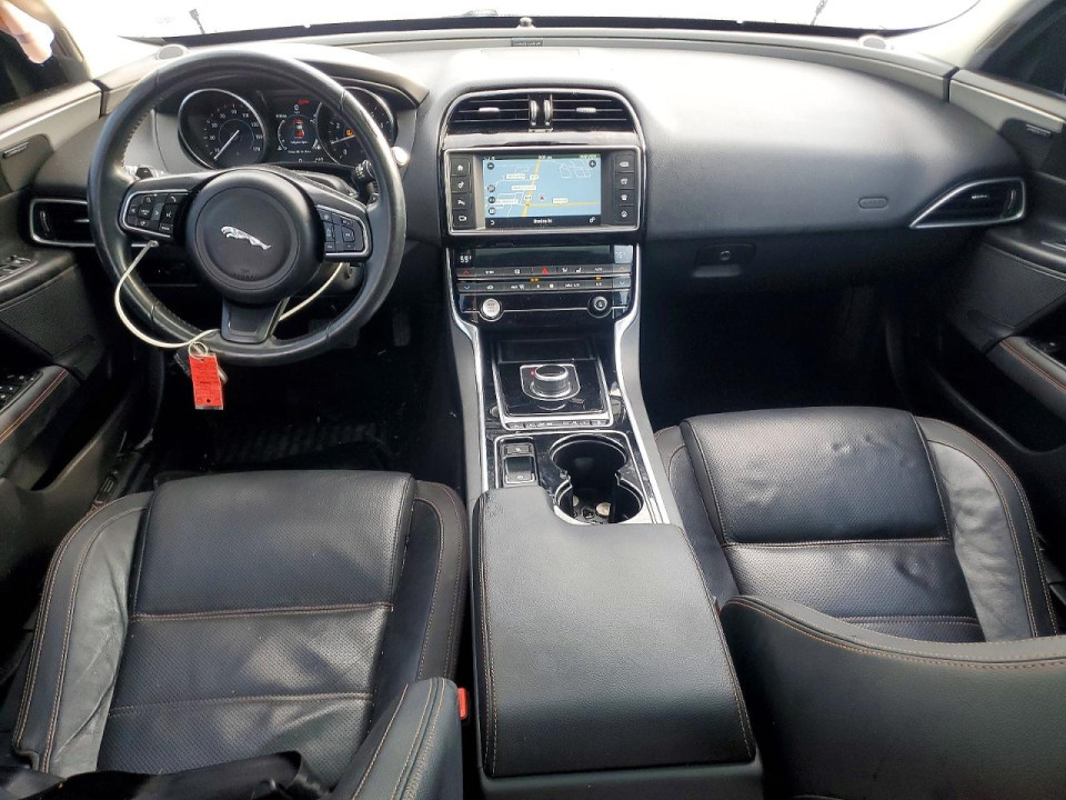 Jaguar XE 2017 — Copart