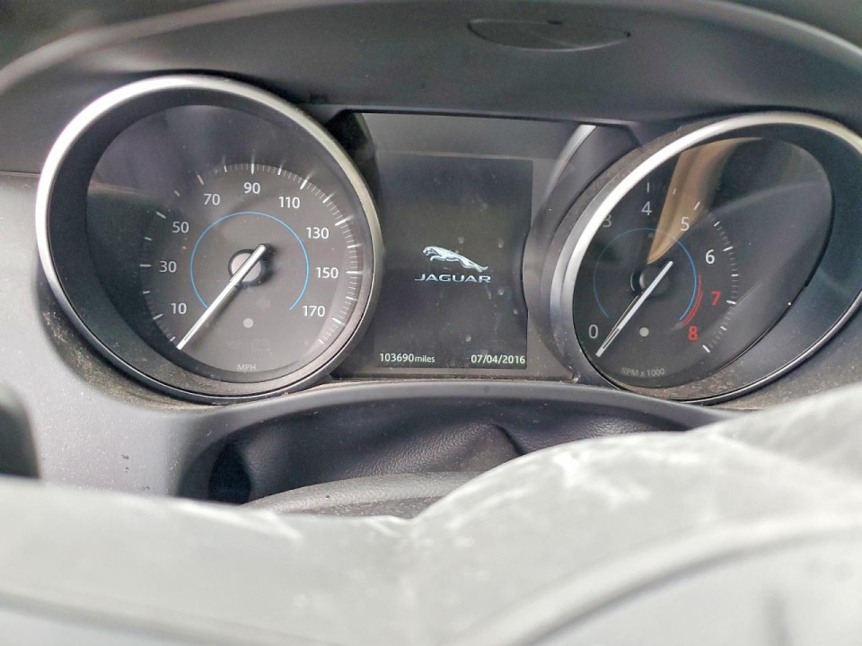 Jaguar XE 2018 — Copart