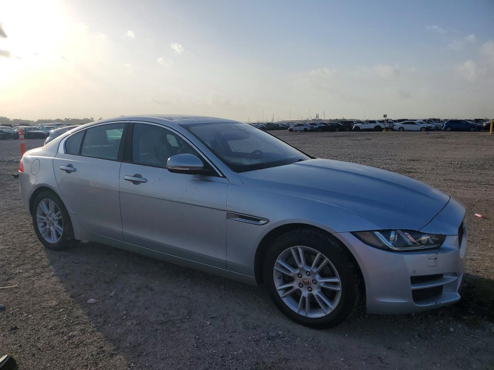 Jaguar XE 2017 — Copart