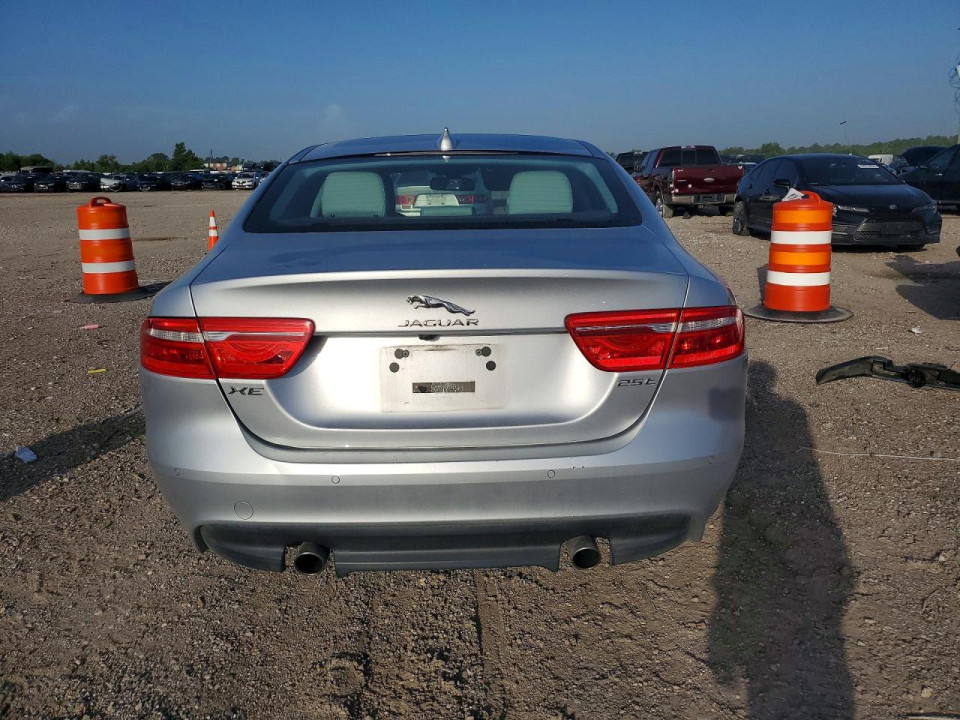 Jaguar XE 2017 — Copart