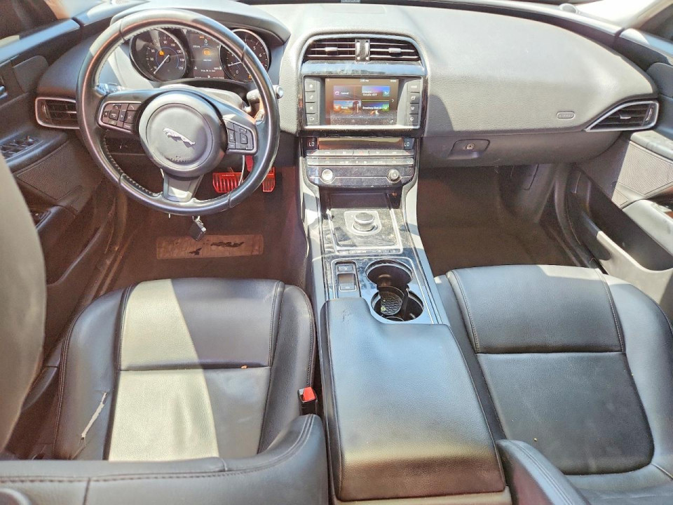 Jaguar XE 2017 — Copart