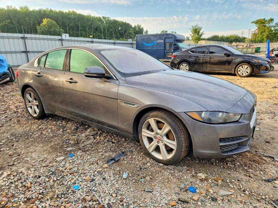 Jaguar XE 2017 — Copart