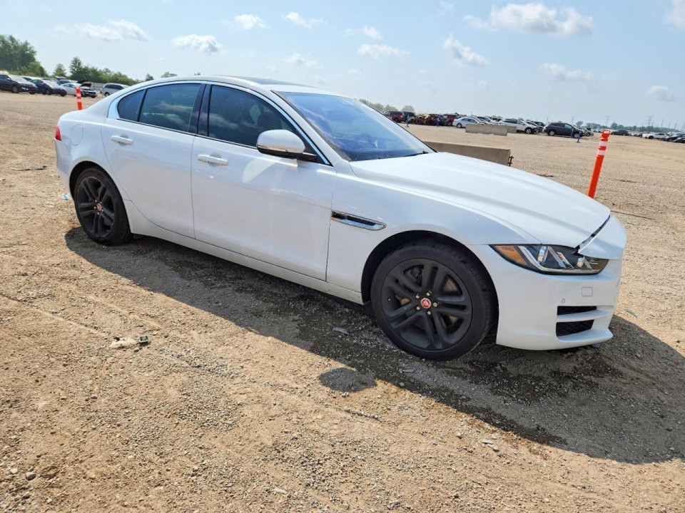 Jaguar XE 2017 — Copart