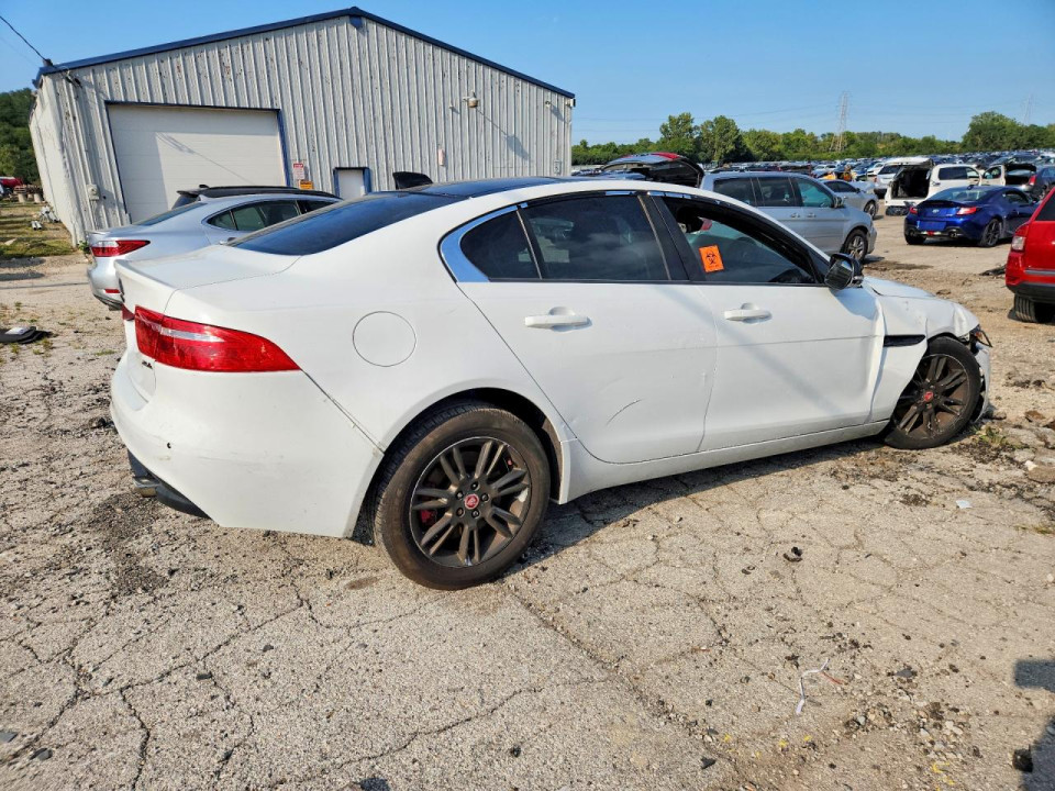 Jaguar XE 2017 — Copart