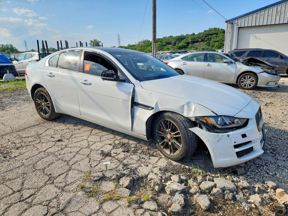 Jaguar XE 2017 — Copart