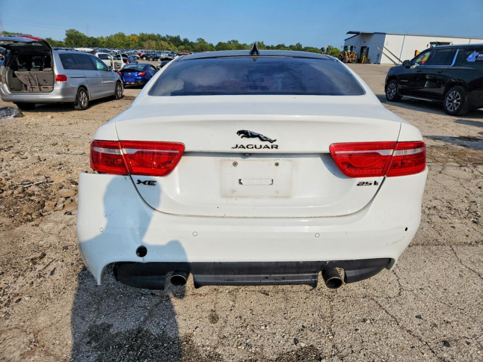 Jaguar XE 2017 — Copart