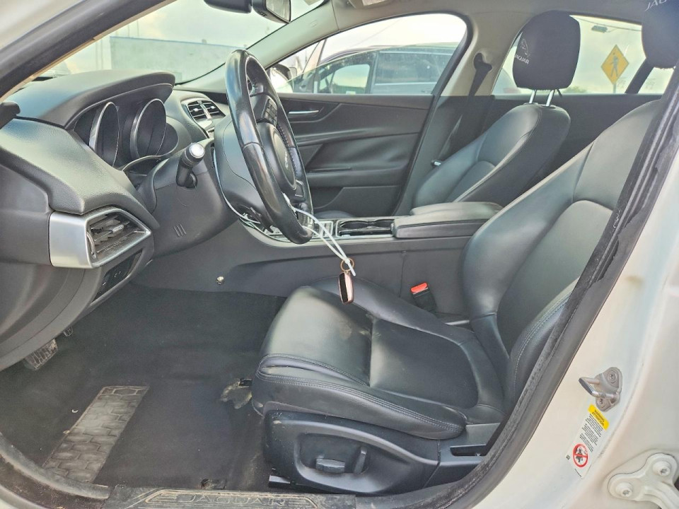Jaguar XE 2017 — Copart
