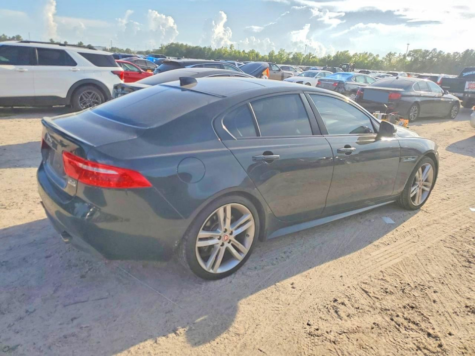 Jaguar XE 2017 — Copart