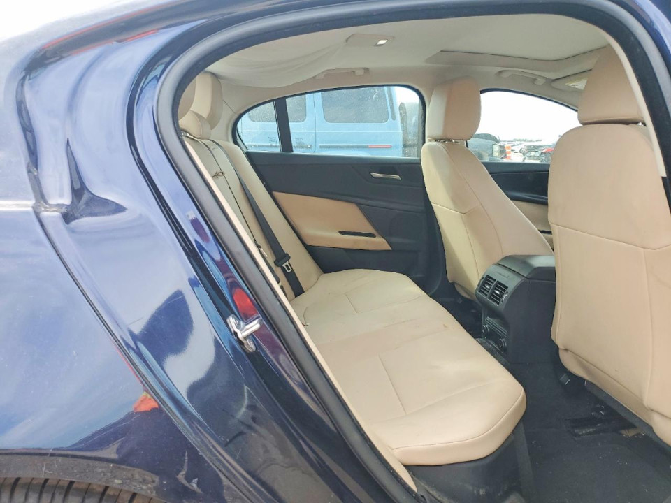 Jaguar XE 2018 — Copart