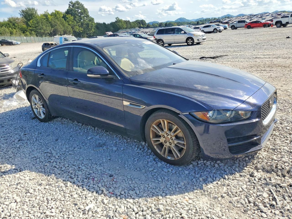 Jaguar XE 2017 — Copart
