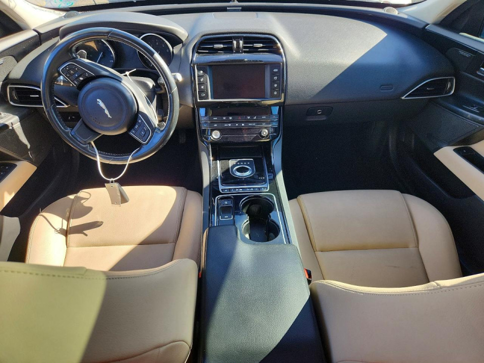 Jaguar XE 2017 — Copart