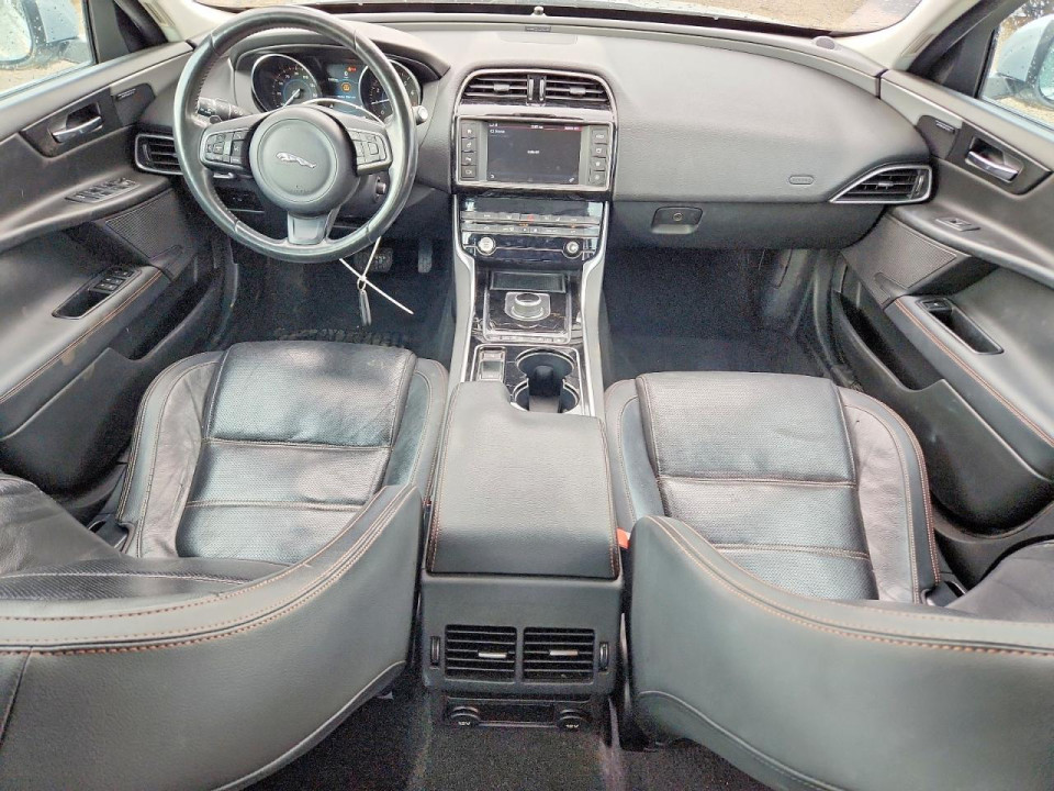 Jaguar XE 2017 — Copart