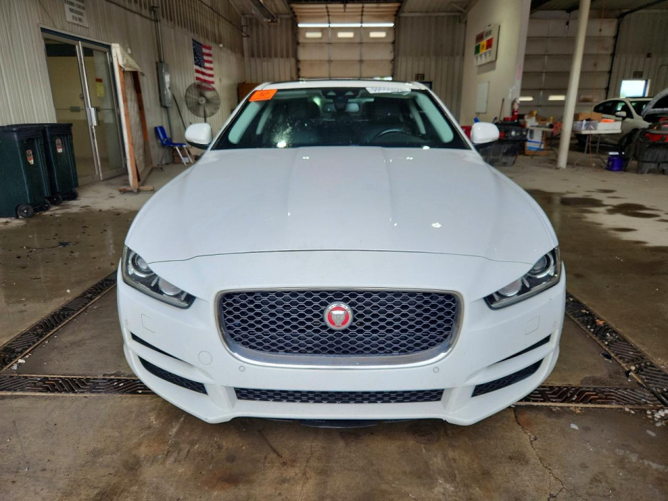 Jaguar XE 2017 — Copart