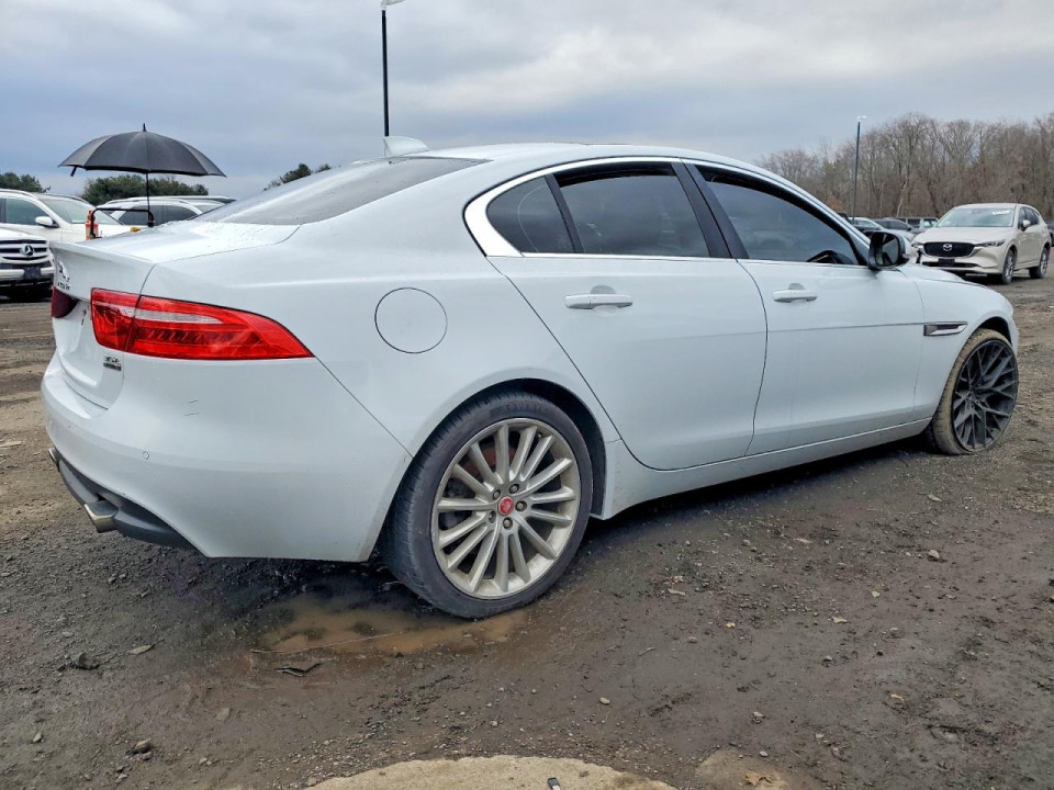 Jaguar XE 2018 — Copart