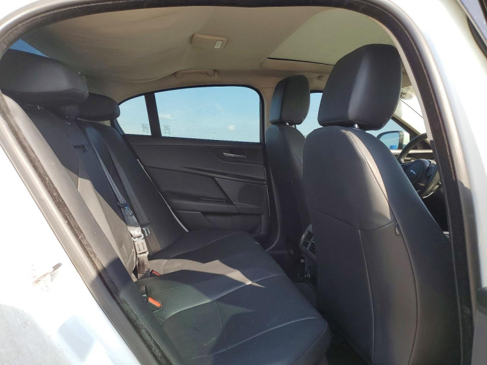 Jaguar XE 2018 — Copart