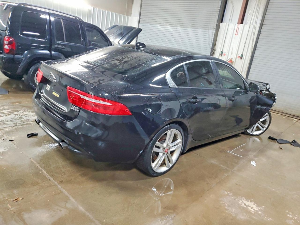 Jaguar XE 2017 — Copart