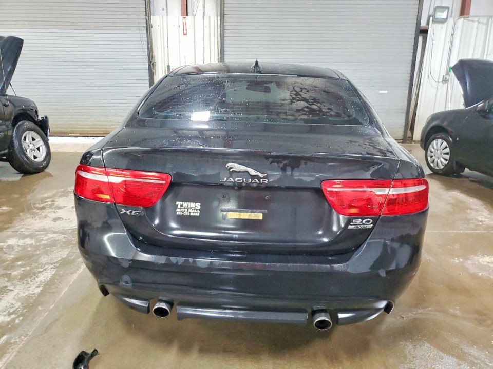 Jaguar XE 2017 — Copart