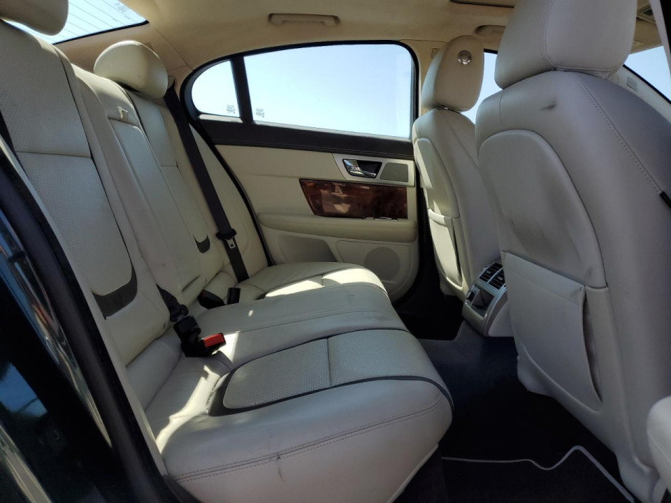Jaguar XF 2012 — Copart