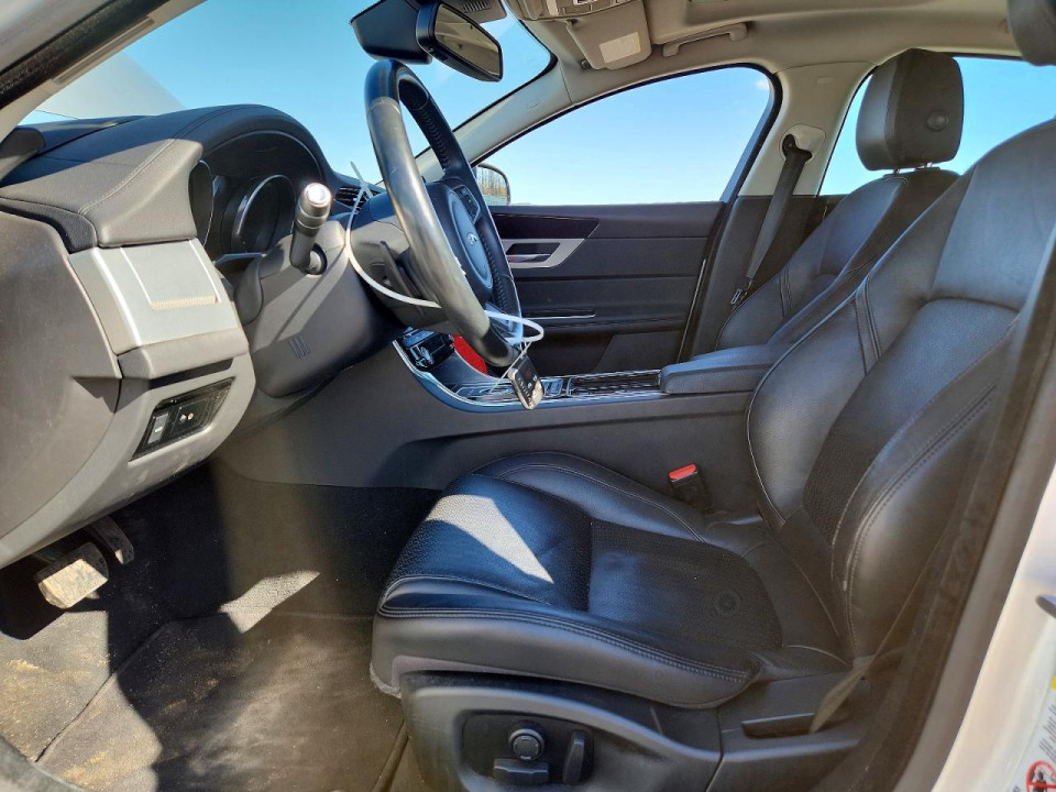 Jaguar XF 2016 — Copart