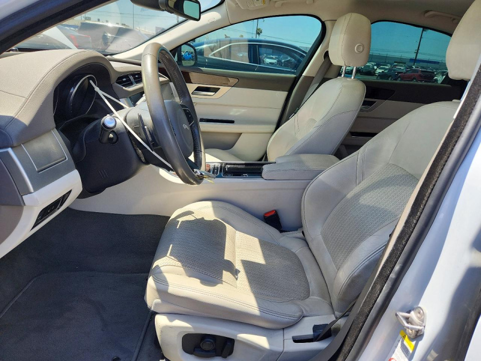 Jaguar XF 2017 — Copart