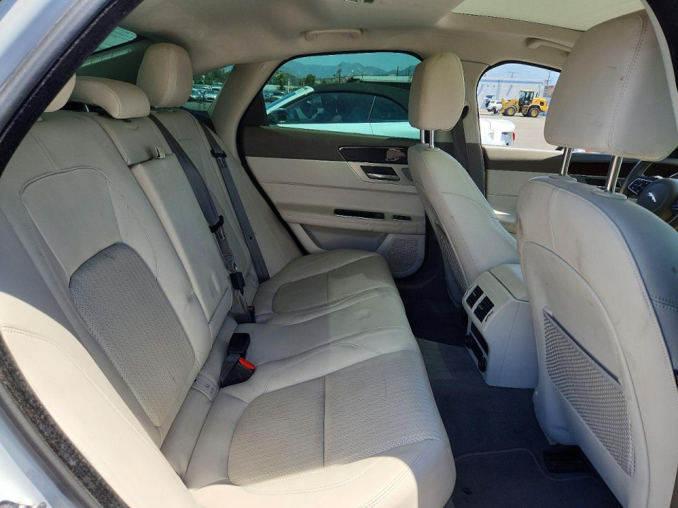 Jaguar XF 2017 — Copart