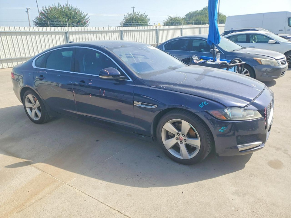 Jaguar XF 2017 — Copart