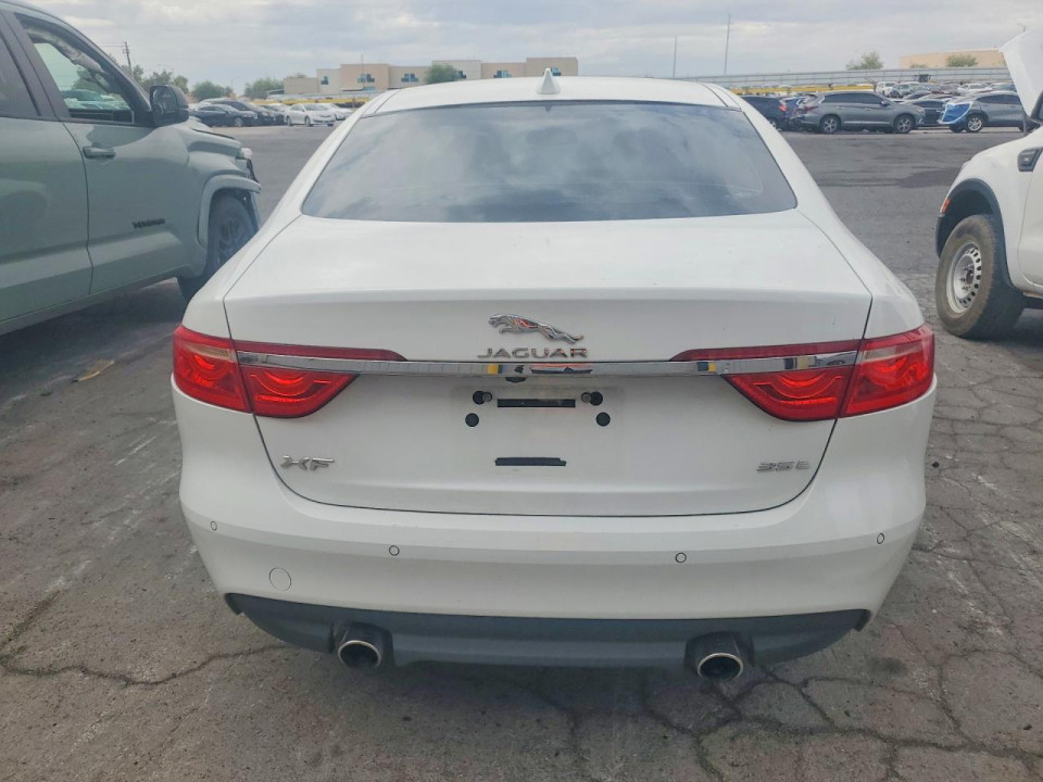 Jaguar XF 2016 — Copart