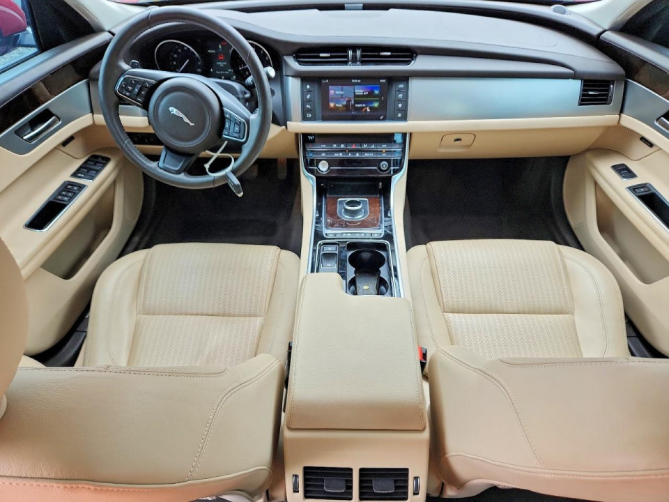 Jaguar XF 2017 — Copart