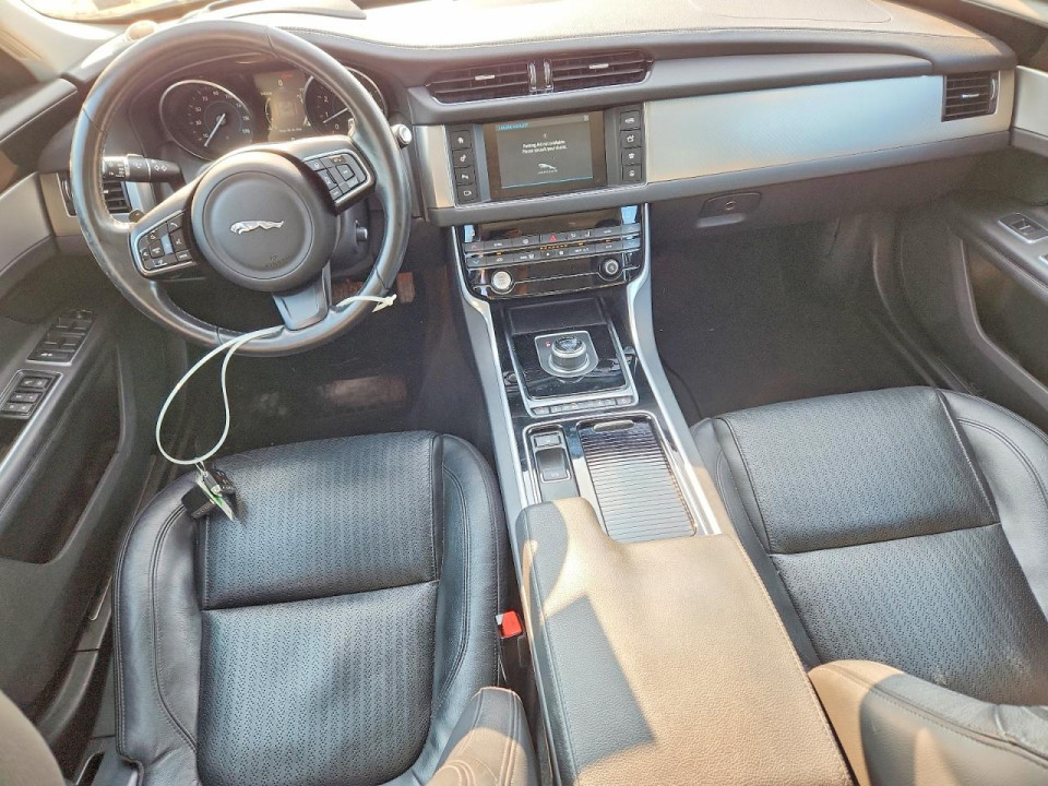 Jaguar XF 2017 — Copart