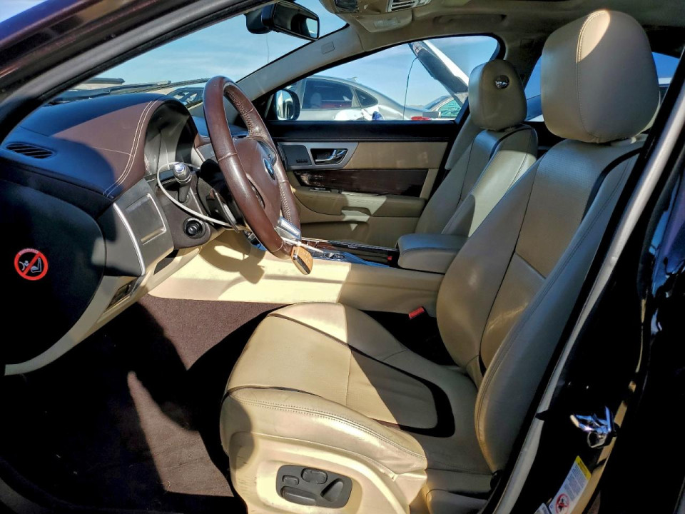 Jaguar XF 2015 — Copart